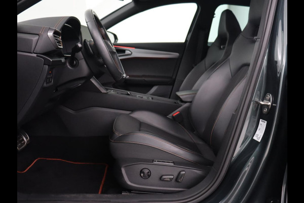 CUPRA Formentor 1.4 e-Hybrid VZ | 245pk | Stoelverwarming | Carplay | Camera | Adaptive cruise | Navigatie | Keyless | Memory | Sfeerverlichting | Full LED | 19'' | PHEV | Plug In