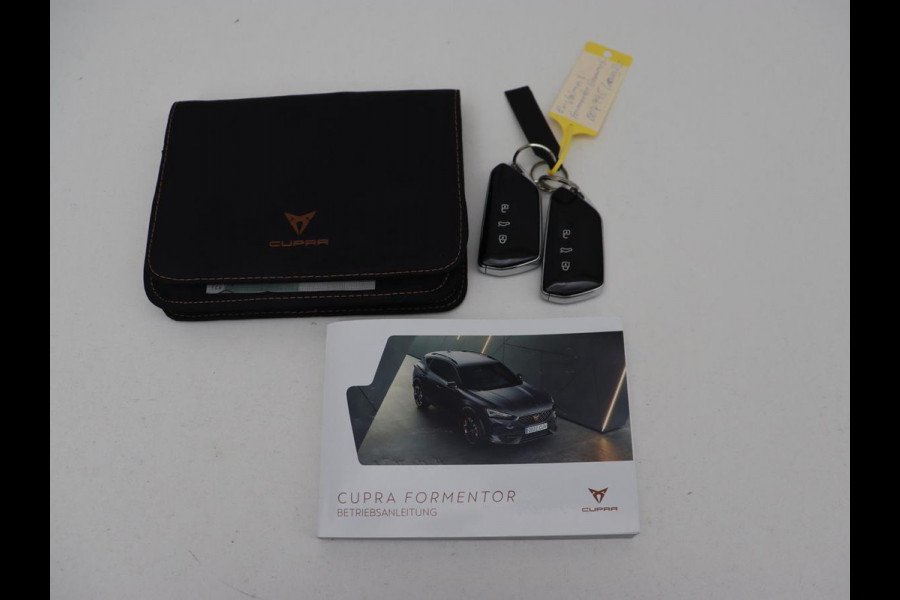 CUPRA Formentor 1.4 e-Hybrid VZ | 245pk | Stoelverwarming | Carplay | Camera | Adaptive cruise | Navigatie | Keyless | Memory | Sfeerverlichting | Full LED | 19'' | PHEV | Plug In