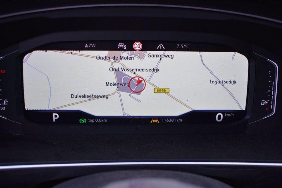 Volkswagen Tiguan 1.5 TSI ACT Highline | R-LINE | BLACK STYLE | TREKHAAK | VIRTUAL | STOELVERWARMING | NAP | DEALER ONDERHOUDEN