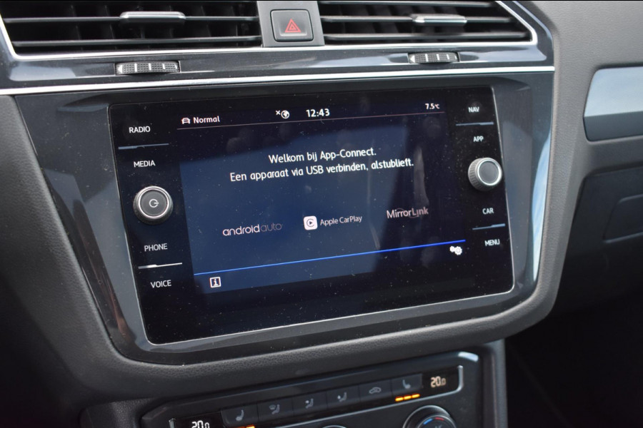 Volkswagen Tiguan 1.5 TSI ACT Highline | R-LINE | BLACK STYLE | TREKHAAK | VIRTUAL | STOELVERWARMING | NAP | DEALER ONDERHOUDEN