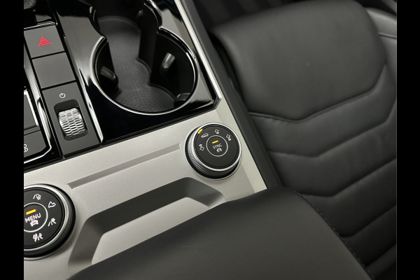 Volkswagen Touareg R 3.0 TSI 462PK E-Hybrid | Luchtvering | Puglia Leder | Panorama | ACC | Trekhaak | 22'' | Stoelventilatie | Nachtzicht | Head-Up | Standkachel | Ergo-Comfort | Sfeerverlichting | 4-Zone Clima | Stuurverwarming | Black-Optic | Dodehoek | Lane-Assist | Carplay | Draadloos Laden | BOVAG Garantie |