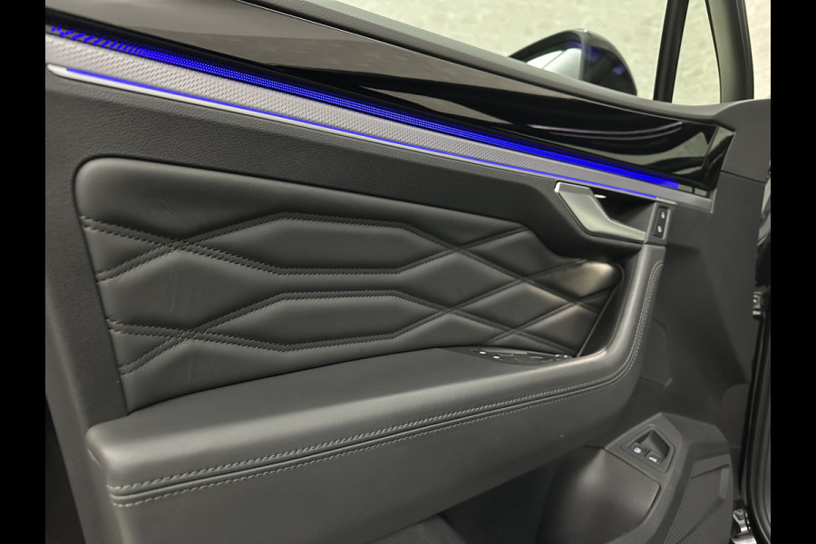 Volkswagen Touareg R 3.0 TSI 462PK E-Hybrid | Luchtvering | Puglia Leder | Panorama | ACC | Trekhaak | 22'' | Stoelventilatie | Nachtzicht | Head-Up | Standkachel | Ergo-Comfort | Sfeerverlichting | 4-Zone Clima | Stuurverwarming | Black-Optic | Dodehoek | Lane-Assist | Carplay | Draadloos Laden | BOVAG Garantie |