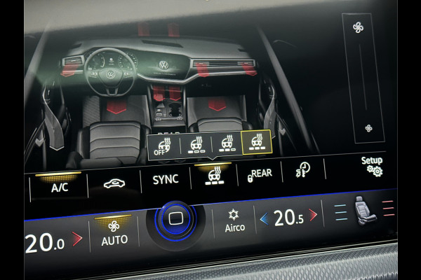 Volkswagen Touareg R 3.0 TSI 462PK E-Hybrid | Luchtvering | Puglia Leder | Panorama | ACC | Trekhaak | 22'' | Stoelventilatie | Nachtzicht | Head-Up | Standkachel | Ergo-Comfort | Sfeerverlichting | 4-Zone Clima | Stuurverwarming | Black-Optic | Dodehoek | Lane-Assist | Carplay | Draadloos Laden | BOVAG Garantie |