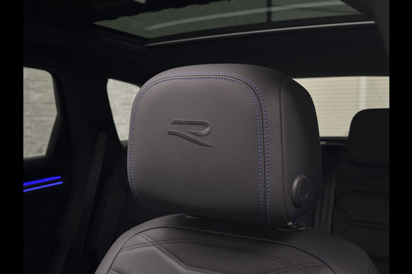 Volkswagen Touareg R 3.0 TSI 462PK E-Hybrid | Luchtvering | Puglia Leder | Panorama | ACC | Trekhaak | 22'' | Stoelventilatie | Nachtzicht | Head-Up | Standkachel | Ergo-Comfort | Sfeerverlichting | 4-Zone Clima | Stuurverwarming | Black-Optic | Dodehoek | Lane-Assist | Carplay | Draadloos Laden | BOVAG Garantie |