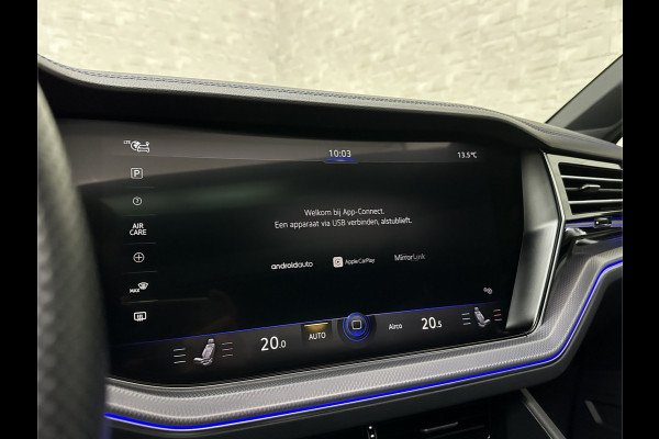 Volkswagen Touareg R 3.0 TSI 462PK E-Hybrid | Luchtvering | Puglia Leder | Panorama | ACC | Trekhaak | 22'' | Stoelventilatie | Nachtzicht | Head-Up | Standkachel | Ergo-Comfort | Sfeerverlichting | 4-Zone Clima | Stuurverwarming | Black-Optic | Dodehoek | Lane-Assist | Carplay | Draadloos Laden | BOVAG Garantie |