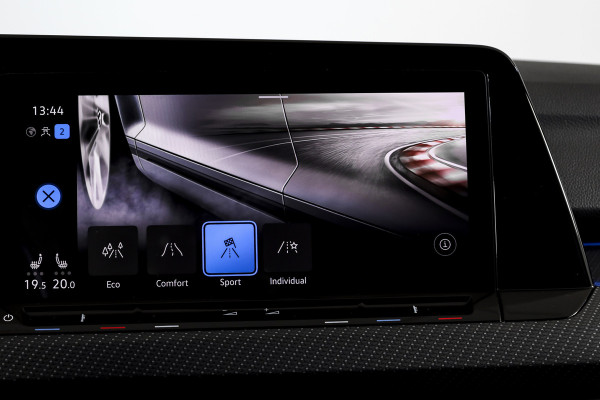 Volkswagen Golf Variant 1.5 eTSI 150 PK R-Line - Automaat | S/K- Panodak | Dig. Cockpit | Adapt. Cruise | PDC | Camera | NAV + App. Connect | ECC | Afn. Trekhaak | LM 18" |