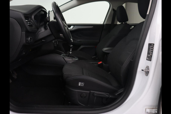 Ford Focus 1.0 EcoBoost Active | Panoramadak | Trekhaak | Stoel & stuurverwarming | B&O Sound | Carplay | Navigatie | Full LED | Keyless | Comfortstoelen | Climate control | Parkeerhulp