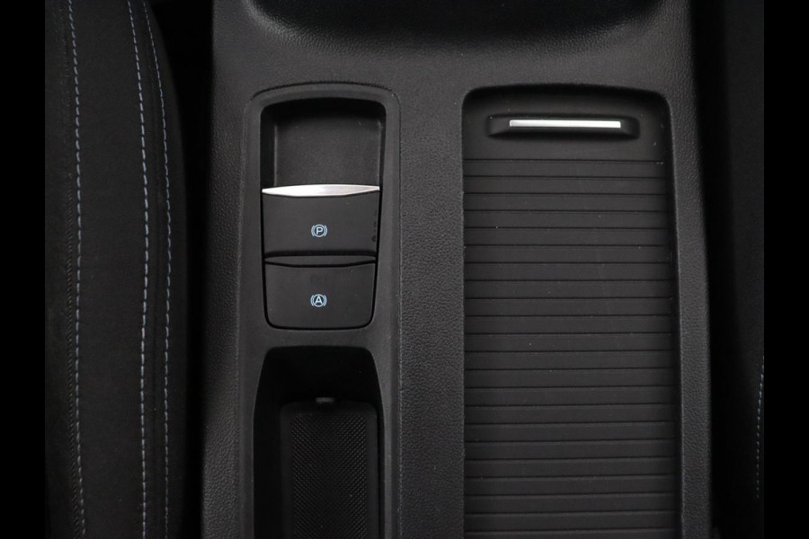 Ford Focus 1.0 EcoBoost Active | Panoramadak | Trekhaak | Stoel & stuurverwarming | B&O Sound | Carplay | Navigatie | Full LED | Keyless | Comfortstoelen | Climate control | Parkeerhulp