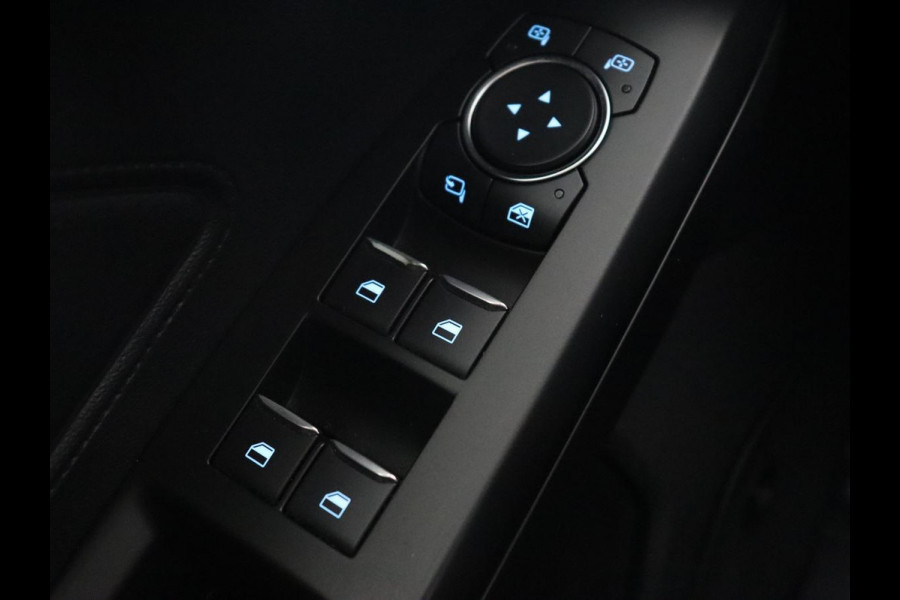 Ford Focus 1.0 EcoBoost Active | Panoramadak | Trekhaak | Stoel & stuurverwarming | B&O Sound | Carplay | Navigatie | Full LED | Keyless | Comfortstoelen | Climate control | Parkeerhulp