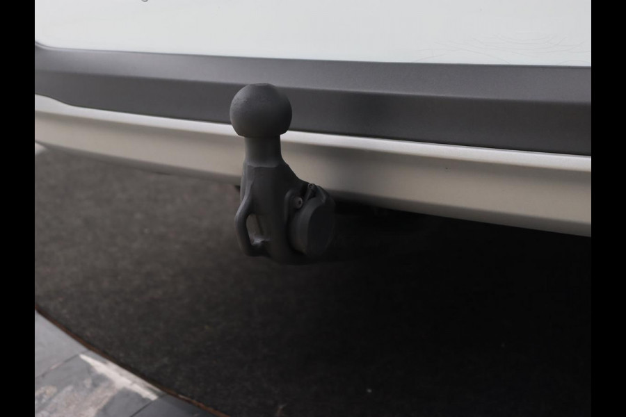 Ford Focus 1.0 EcoBoost Active | Panoramadak | Trekhaak | Stoel & stuurverwarming | B&O Sound | Carplay | Navigatie | Full LED | Keyless | Comfortstoelen | Climate control | Parkeerhulp