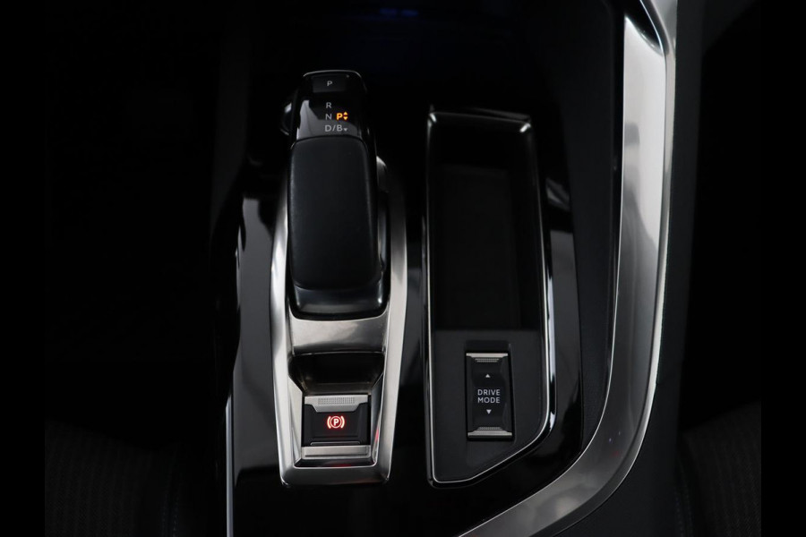 Peugeot 3008 1.6 HYbrid 225 Allure | Trekhaak | Camera | Half leder | Full LED | DAB | Parkeerhulp | Cruise control | Bluetooth | Climate control | PHEV | Plug In