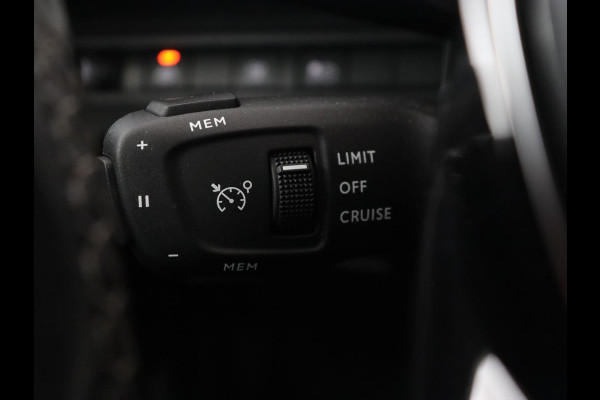 Peugeot 3008 1.6 HYbrid 225 Allure | Trekhaak | Camera | Half leder | Full LED | DAB | Parkeerhulp | Cruise control | Bluetooth | Climate control | PHEV | Plug In
