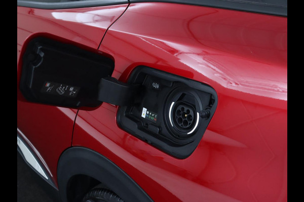 Peugeot 3008 1.6 HYbrid 225 Allure | Trekhaak | Camera | Half leder | Full LED | DAB | Parkeerhulp | Cruise control | Bluetooth | Climate control | PHEV | Plug In