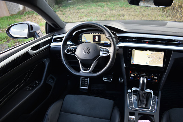 Volkswagen Arteon Shooting Brake eHYBRID 218PK DSG R-LINE BUSINESS+ VIRTUAL/CAMERA/VELOURS