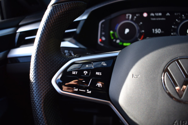 Volkswagen Arteon Shooting Brake eHYBRID 218PK DSG R-LINE BUSINESS+ VIRTUAL/CAMERA/VELOURS