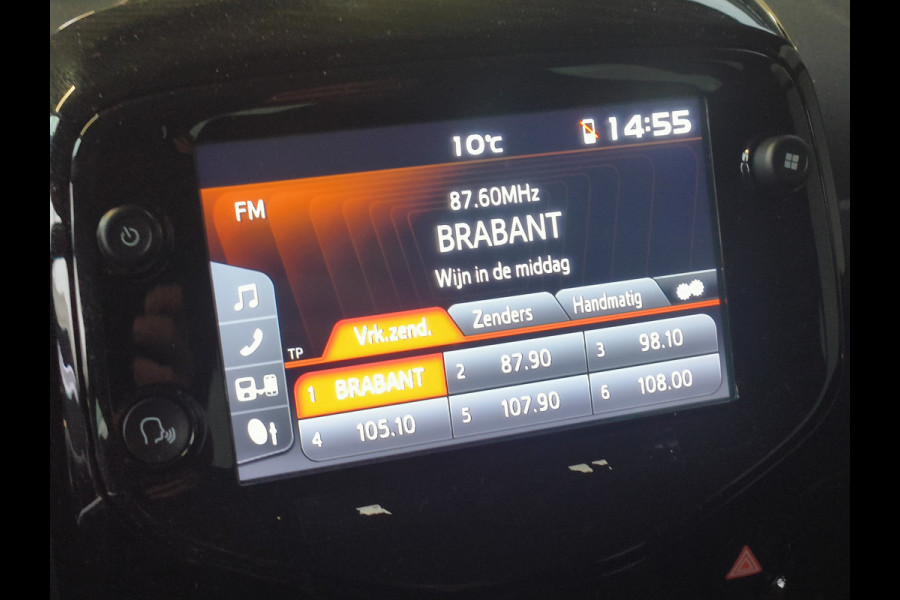 Citroën C1 1.0 VTi Airscape Feel Rijklaar + 12 maanden Bovag-garantie Henk Jongen Auto's in Helmond,  al 50 jaar service zoals 't hoort!