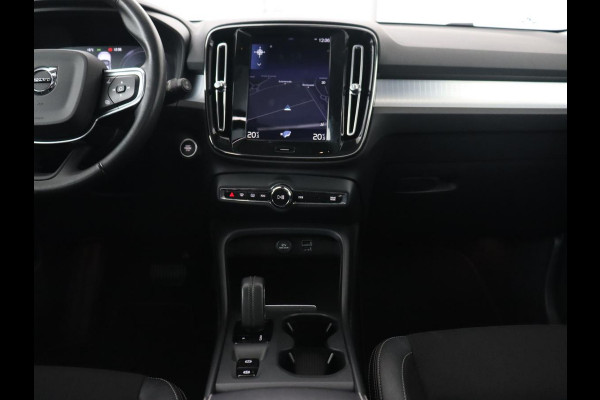 Volvo XC40 1.5 T5 Recharge Business Pro | Panoramadak | Adaptive cruise | Camera | Carplay | Half leder | Navigatie | Full LED | PHEV | Plug In