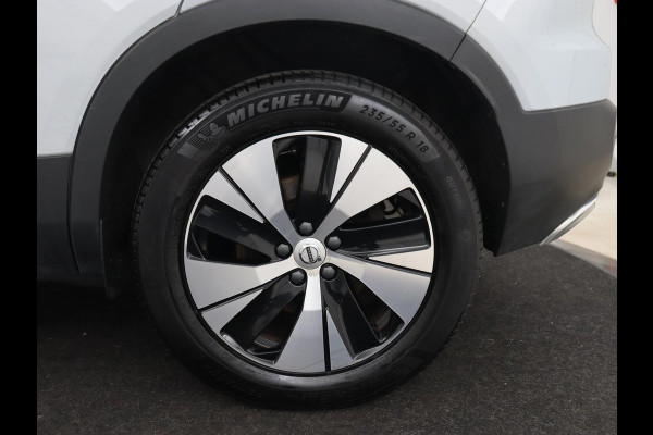 Volvo XC40 1.5 T5 Recharge Business Pro | Panoramadak | Adaptive cruise | Camera | Carplay | Half leder | Navigatie | Full LED | PHEV | Plug In