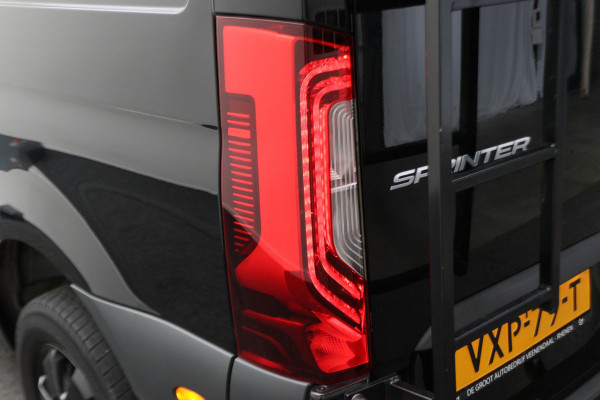 Mercedes-Benz Sprinter 315 CDI Automaat L2H2 FWD Leer, Apple Carplay, Camera, Cruise, LED, Imperiaal, Trekhaak, 16''