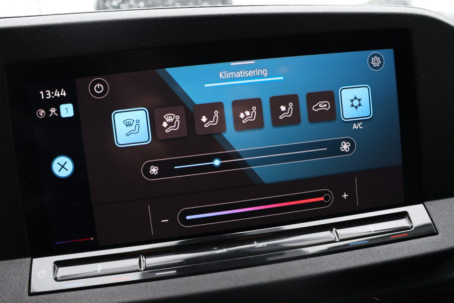 Volkswagen Caddy Cargo 2.0 TDI 185 PK DSG | Marge | BTW Vrij | AV Edition | Navigatie | CarPlay | MF Stuur | F1 Flippers | Cruise control | DAB | Spoilerkit | Nieuwe APK | NL Auto