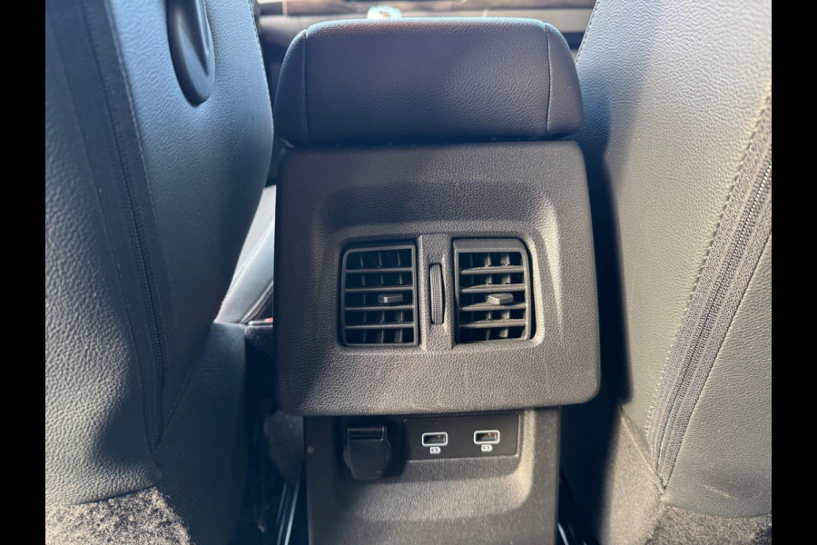 Renault Kangoo TCe 130 Techno Navi / LM velgen / P-sensoren & camera / Clima