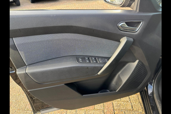 Renault Kangoo TCe 130 Techno Navi / LM velgen / P-sensoren & camera / Clima