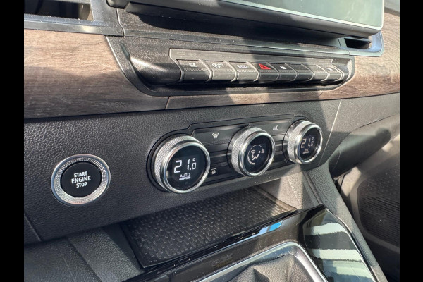 Renault Kangoo TCe 130 Techno Navi / LM velgen / P-sensoren & camera / Clima