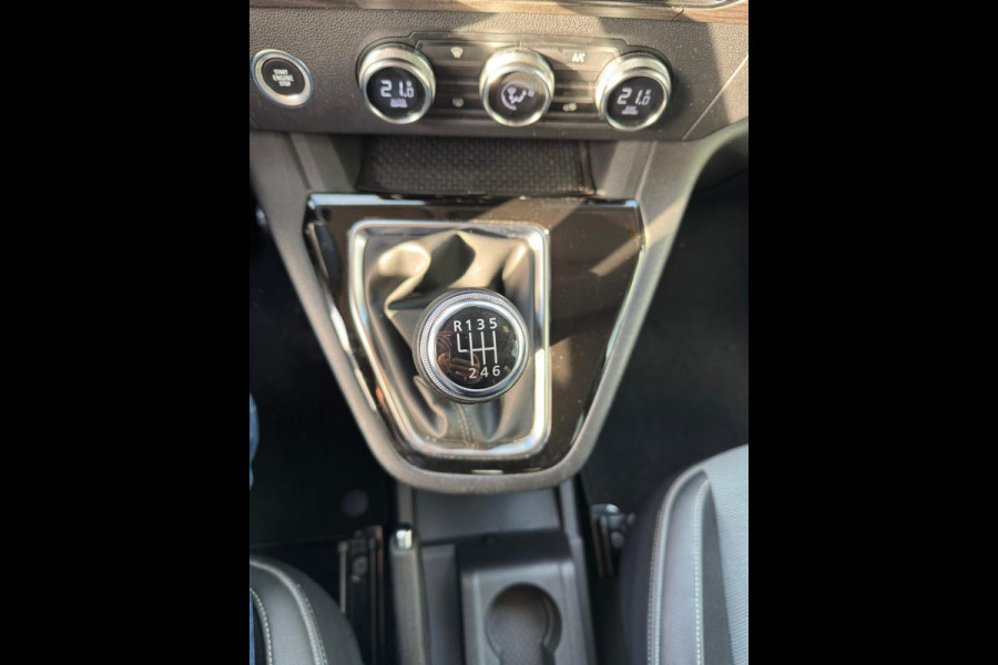 Renault Kangoo TCe 130 Techno Navi / LM velgen / P-sensoren & camera / Clima