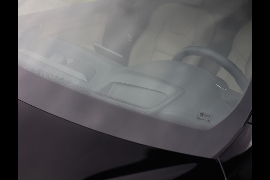Volvo XC90 T8 AWD Ultra Dark | B&W - Luchtvering - Trekhaak