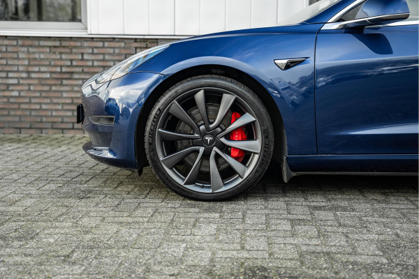 Tesla Model 3 Performance AWD 75 kWh Tijdelijke Black friday deal, nu van 29750.- voor 28750.-