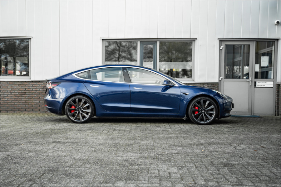 Tesla Model 3 Performance AWD 75 kWh Tijdelijke Black friday deal, nu van 29750.- voor 28750.-