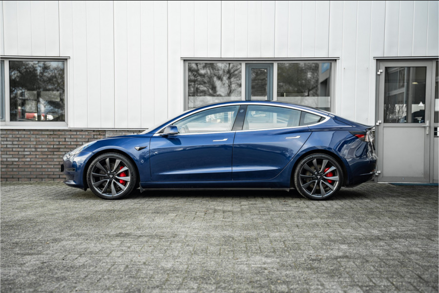 Tesla Model 3 Performance AWD 75 kWh Tijdelijke Black friday deal, nu van 29750.- voor 28750.-