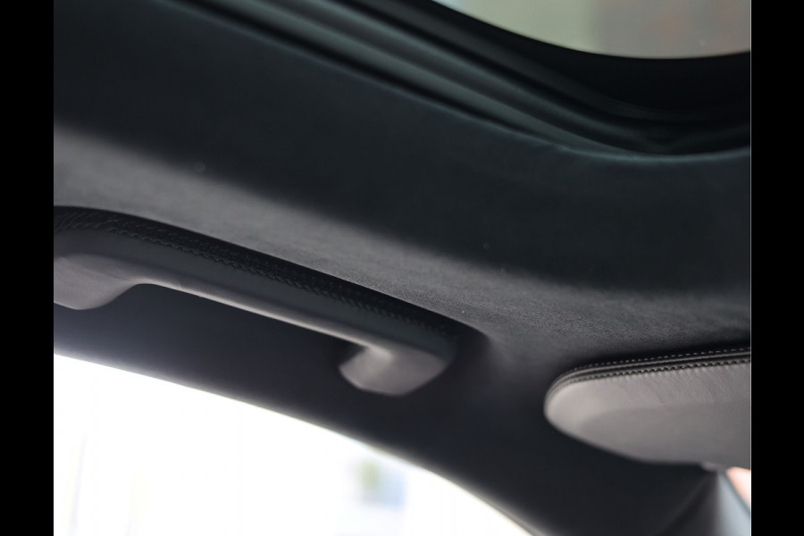 Volvo XC90 T8 AWD Ultra Dark | B&W - Luchtvering - Trekhaak