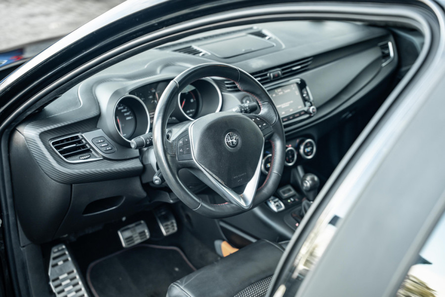 Alfa Romeo Giulietta 1.6 JTDm Super | Tijdelijke Black friday deal, nu van 12.950.- voor 11.650.