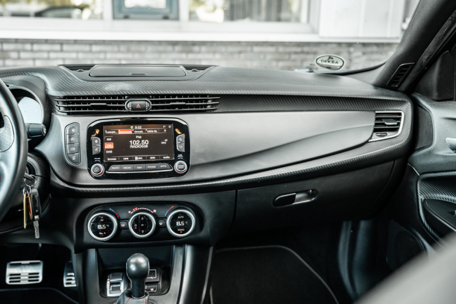 Alfa Romeo Giulietta 1.6 JTDm Super | Tijdelijke Black friday deal, nu van 12.950.- voor 11.650.