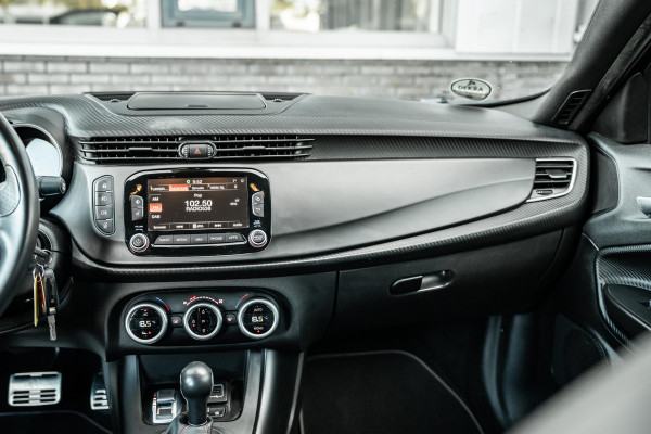 Alfa Romeo Giulietta 1.6 JTDm Super | Tijdelijke Black friday deal, nu van 12.950.- voor 11.650.