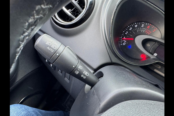 Renault Captur TCe 90 Intens Navi / P-sensoren & camera / Clima / LM velgen