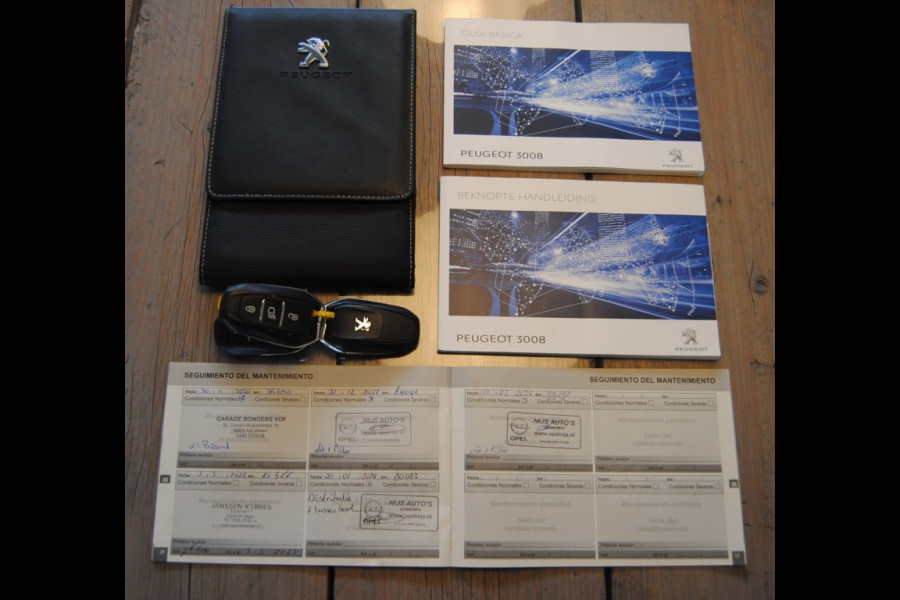 Peugeot 3008 1.2 PureTech Allure || Apple Carplay! Trekhaak