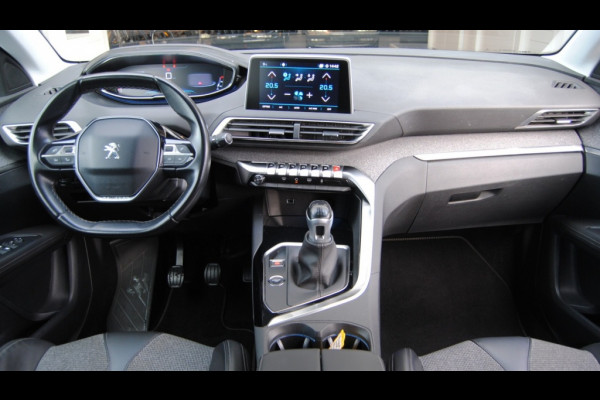 Peugeot 3008 1.2 PureTech Allure || Apple Carplay! Trekhaak