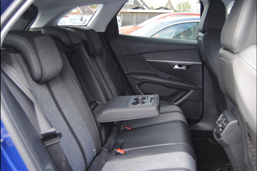 Peugeot 3008 1.2 PureTech Allure || Apple Carplay! Trekhaak