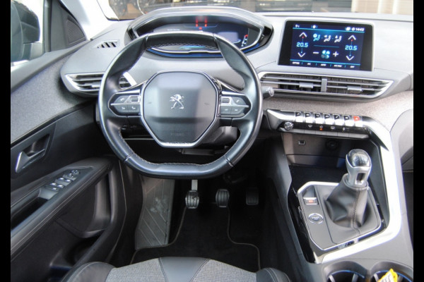 Peugeot 3008 1.2 PureTech Allure || Apple Carplay! Trekhaak