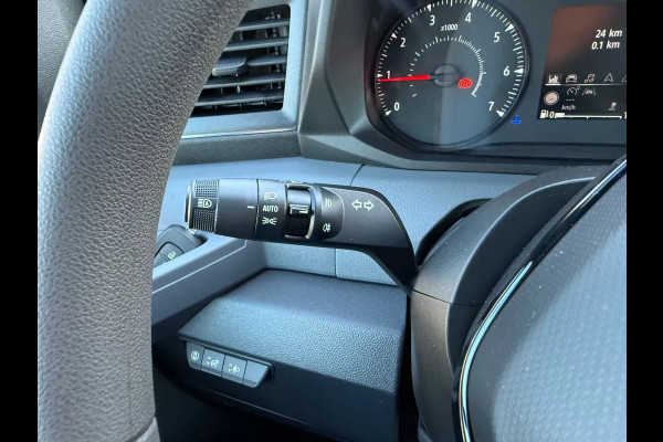 Renault Master Red Edition E-TECH L3H2 NIEUW/ ZWART/ LM VELGEN