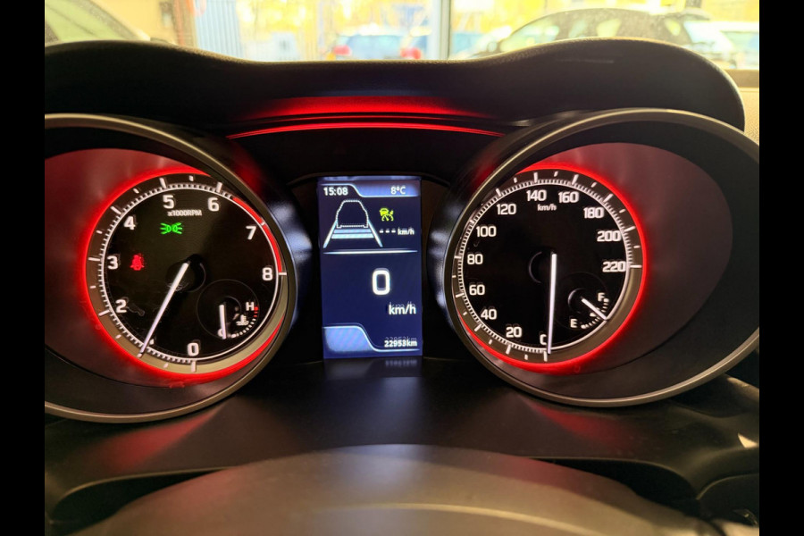 Suzuki Swift 1.2 Stijl Smart Hybrid ACC Camera Carplay Navi Stoelverw Xenon Parelmoer KM: 22.900 !!!