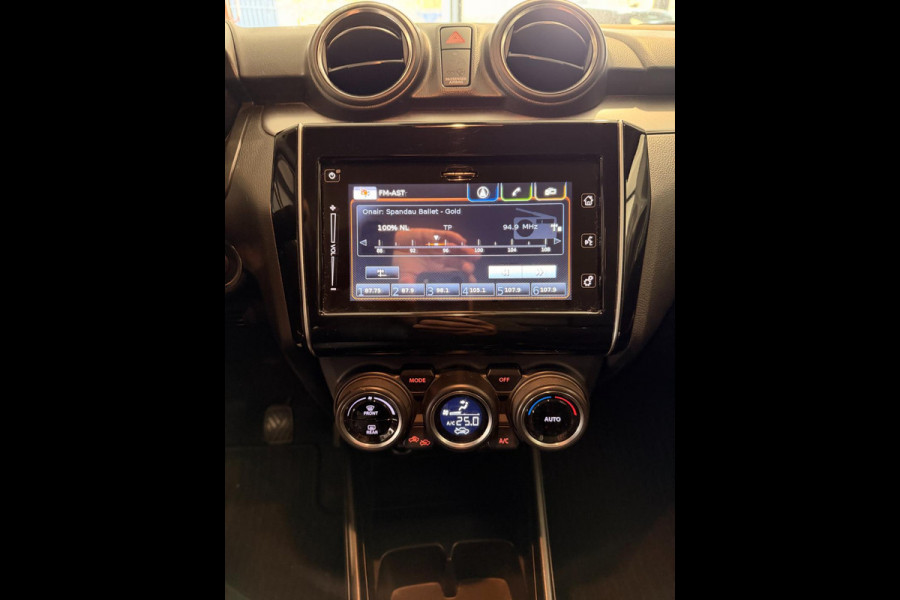 Suzuki Swift 1.2 Stijl Smart Hybrid ACC Camera Carplay Navi Stoelverw Xenon Parelmoer KM: 22.900 !!!
