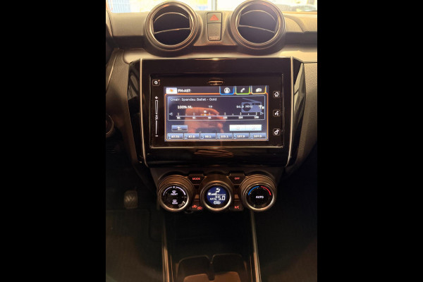 Suzuki Swift 1.2 Stijl Smart Hybrid ACC Camera Carplay Navi Stoelverw Xenon Parelmoer KM: 22.900 !!!