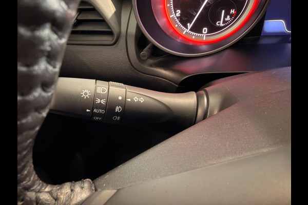 Suzuki Swift 1.2 Stijl Smart Hybrid ACC Camera Carplay Navi Stoelverw Xenon Parelmoer KM: 22.900 !!!