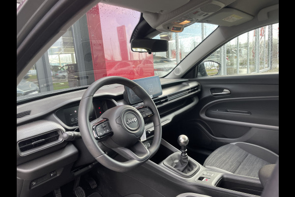 Jeep Avenger 1.2 Longitude | parkeersensoren rijdende auto niet altijd aanwezig