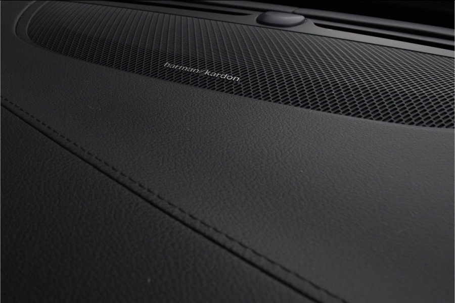 Volvo XC90 2.0 T8 Twin Engine AWD Inscription R-Design 7-Pers. / Luchtvering/ Virtual Cockpit/ Panoramadak/ Trekhaak/