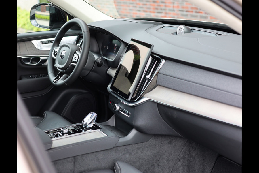 Volvo XC90 T8 AWD Ultra Dark | Direct rijden - Luchtvering - Trekhaak - Bowers&Wilkins