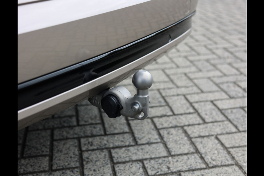 Volvo XC90 T8 AWD Ultra Dark | Direct rijden - Luchtvering - Trekhaak - Bowers&Wilkins